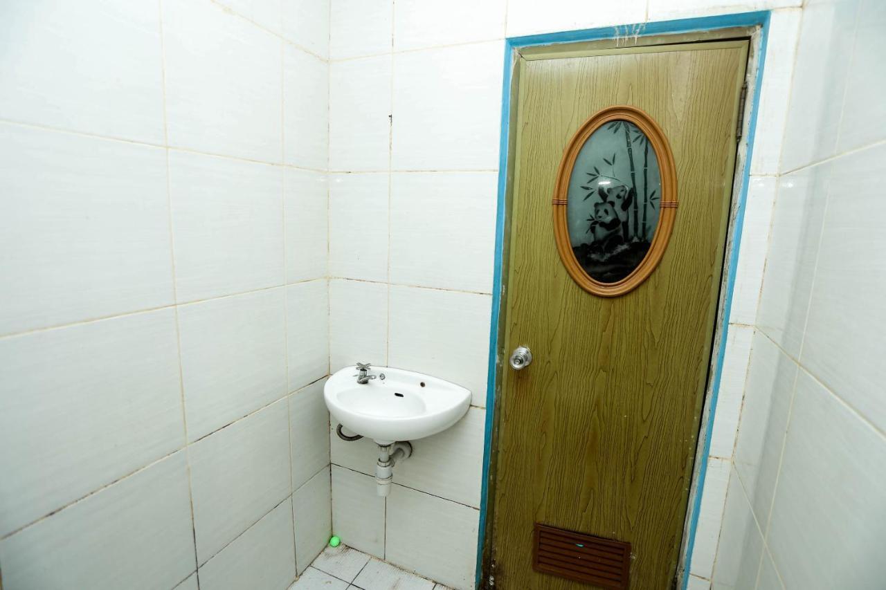 Oyo 2197 Pulau Laut Guest House Banjarmasin  Buitenkant foto